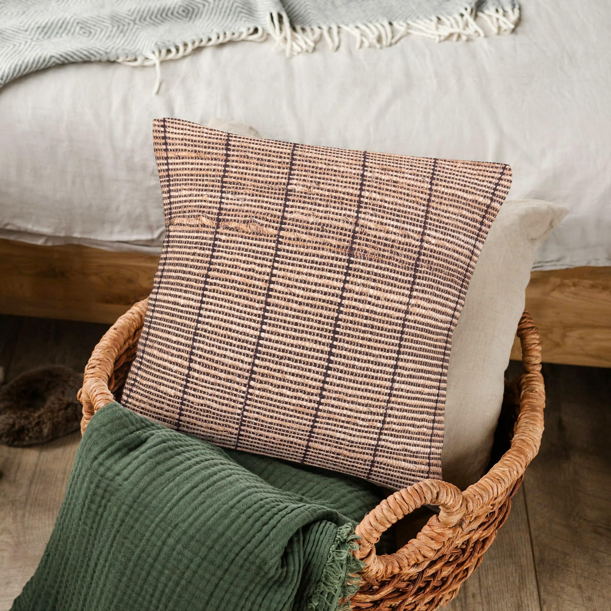 Trade Star 70% Jute 30% Wool Kilim Rug Decorative Luxury Boho Jute Cotton Pillow Shams Indian Premium Cushion Case for Home Decor Handloomed Throw Square Cushion Vintage Pillow Cover (18x18 Inches) - Image 4